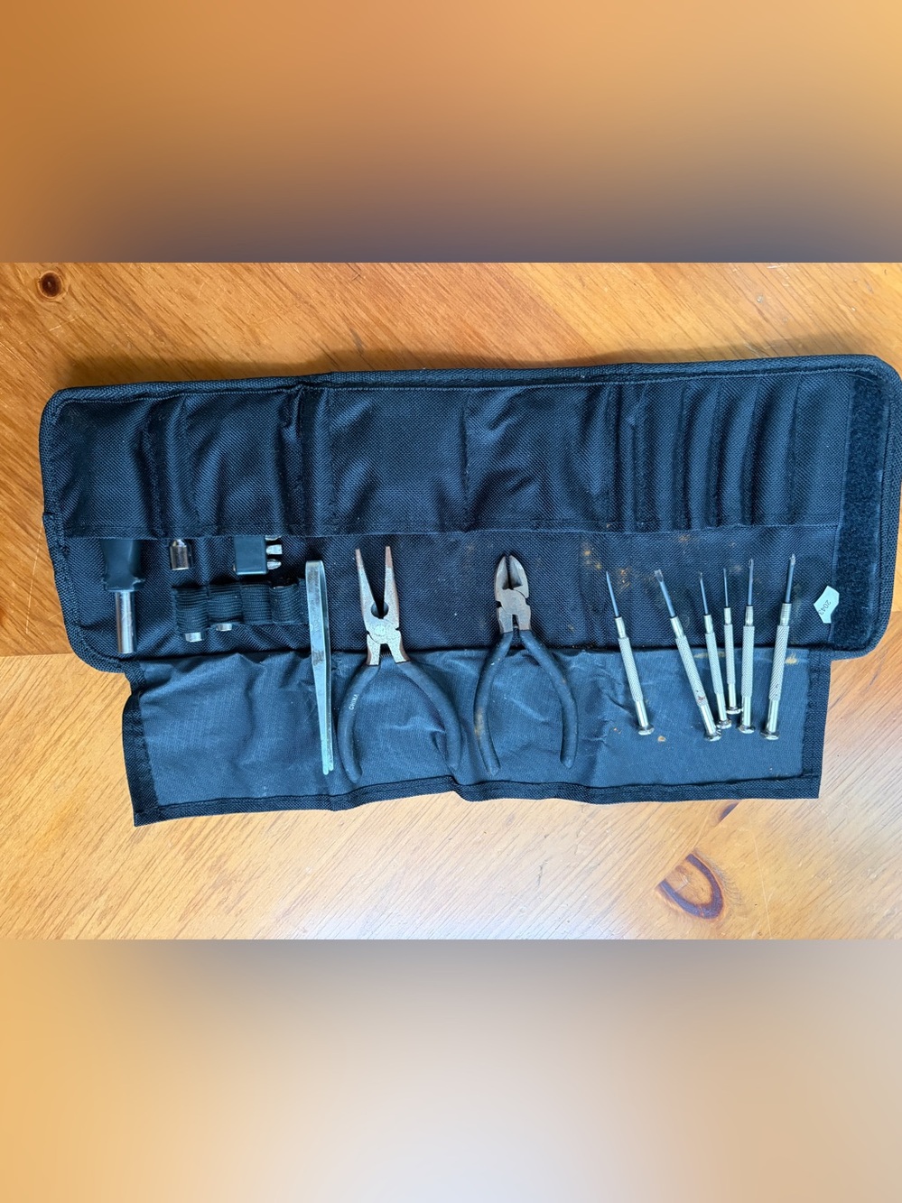 Tool Set Portable Pliers Screwdrivers With Roll Case